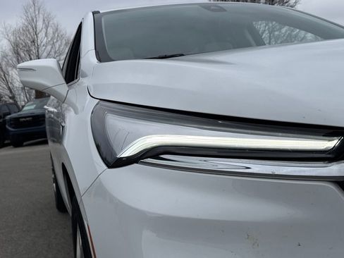 Used 2024 Buick Enclave Essence w/ Experience Buick Package image 11