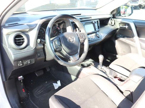 Used 2018 Toyota RAV4 XLE w/ Plus Extra Value Package AWD/4WD image 10