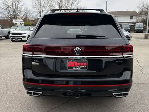 Used 2024 Volkswagen Atlas SEL Premium R-Line image 4