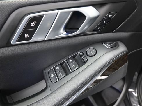 Used 2020 BMW X5 sDrive40i w/ Premium Package image 13