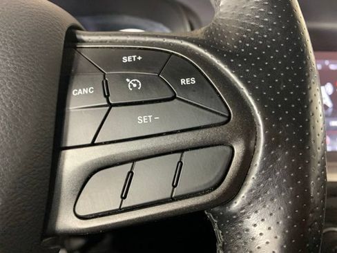 Used 2019 Dodge Charger SXT w/ Cold Weather Package AWD/4WD image 28