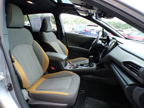 Used 2024 Subaru Crosstrek 2.5i Sport w/ Crosstrek Mirror Package AWD/4WD image 15