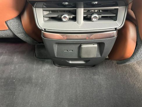 New 2026 Cadillac Vistiq Platinum image 6