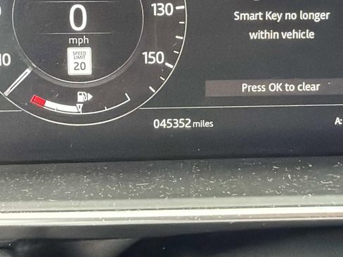 Used 2019 Land Rover Range Rover Sport HSE AWD/4WD image 27