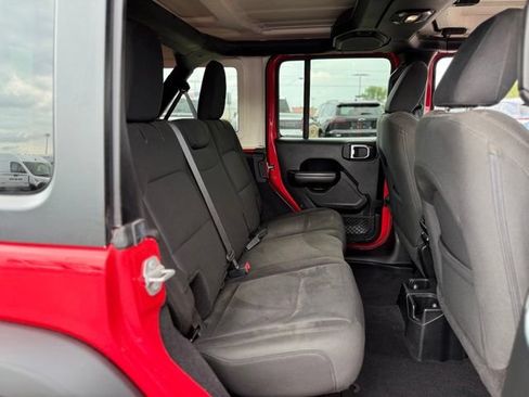 Used 2018 Jeep Wrangler Unlimited Sport S AWD/4WD image 11
