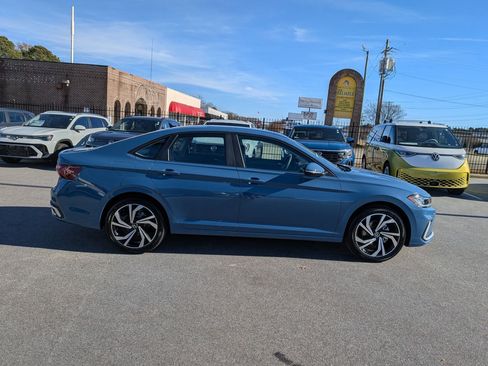 New 2026 Volkswagen Jetta SEL image 2