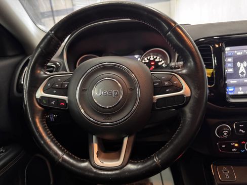 Used 2018 Jeep Compass Limited w/ Navigation Group FWD image 22