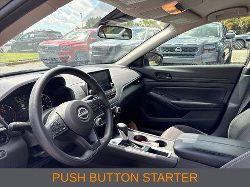 Used 2025 Nissan Altima 2.5 S FWD image 5