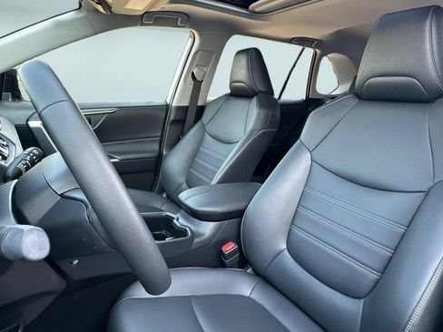 Used 2025 Toyota RAV4 XLE Premium w/ Weather Package AWD/4WD image 5