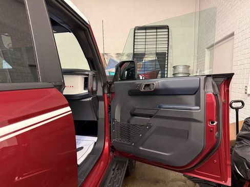 New 2025 Ford Bronco Heritage Edition AWD/4WD image 24