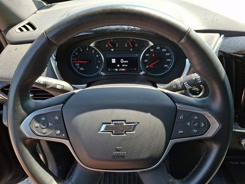 Used 2023 Chevrolet Traverse RS AWD/4WD image 21