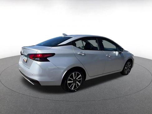 Used 2025 Nissan Versa SV image 15
