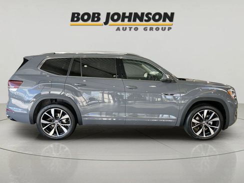 New 2026 Volkswagen Atlas SEL Premium R-Line AWD/4WD image 9