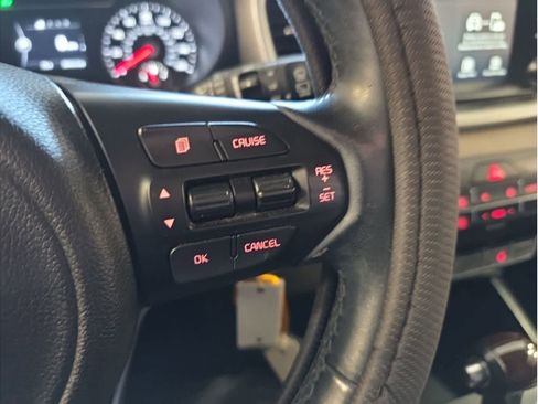 Used 2018 Kia Sorento LX image 28