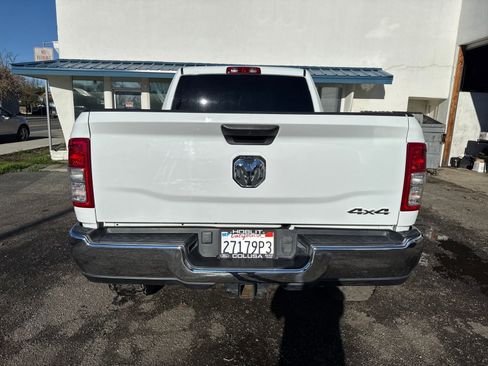 Used 2022 RAM 2500 Tradesman w/ Chrome Appearance Group image 4