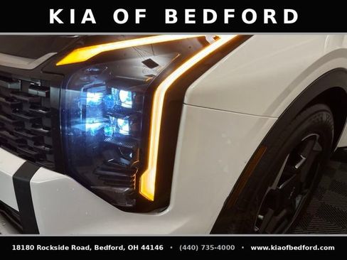 Certified 2026 Kia Sportage EX FWD image 11