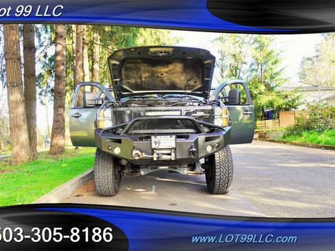 Used 2011 Chevrolet Silverado 2500 LTZ w/ LTZ Plus Package image 30