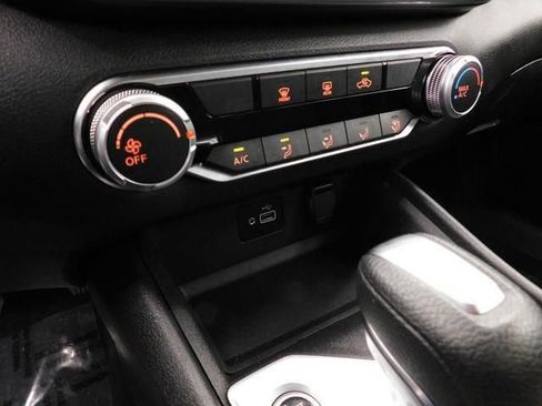 Used 2024 Nissan Altima 2.5 S image 36