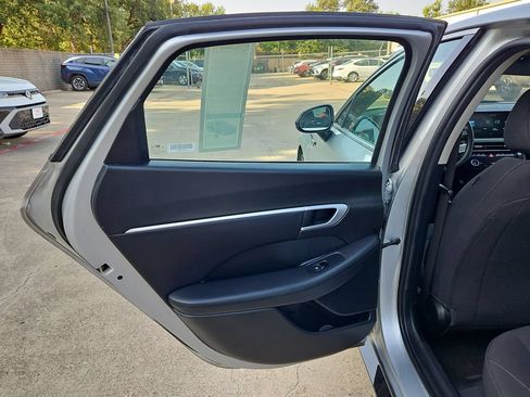 Used 2025 Hyundai Sonata SEL FWD image 27