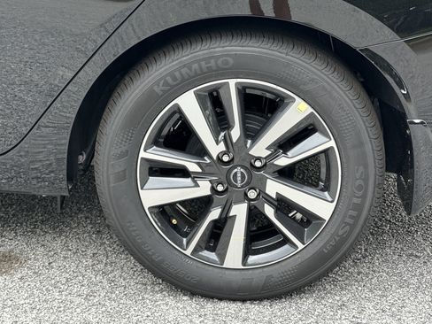 New 2025 Nissan Versa SV w/ Trunk Package image 19