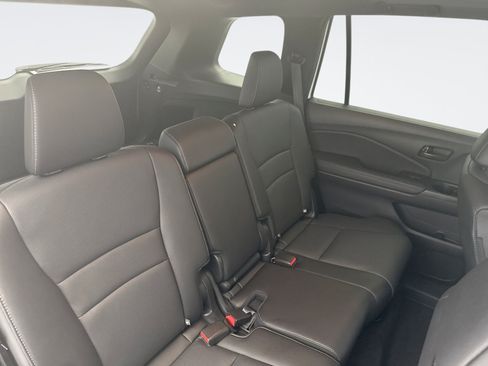 Used 2025 Honda Passport EX-L image 20