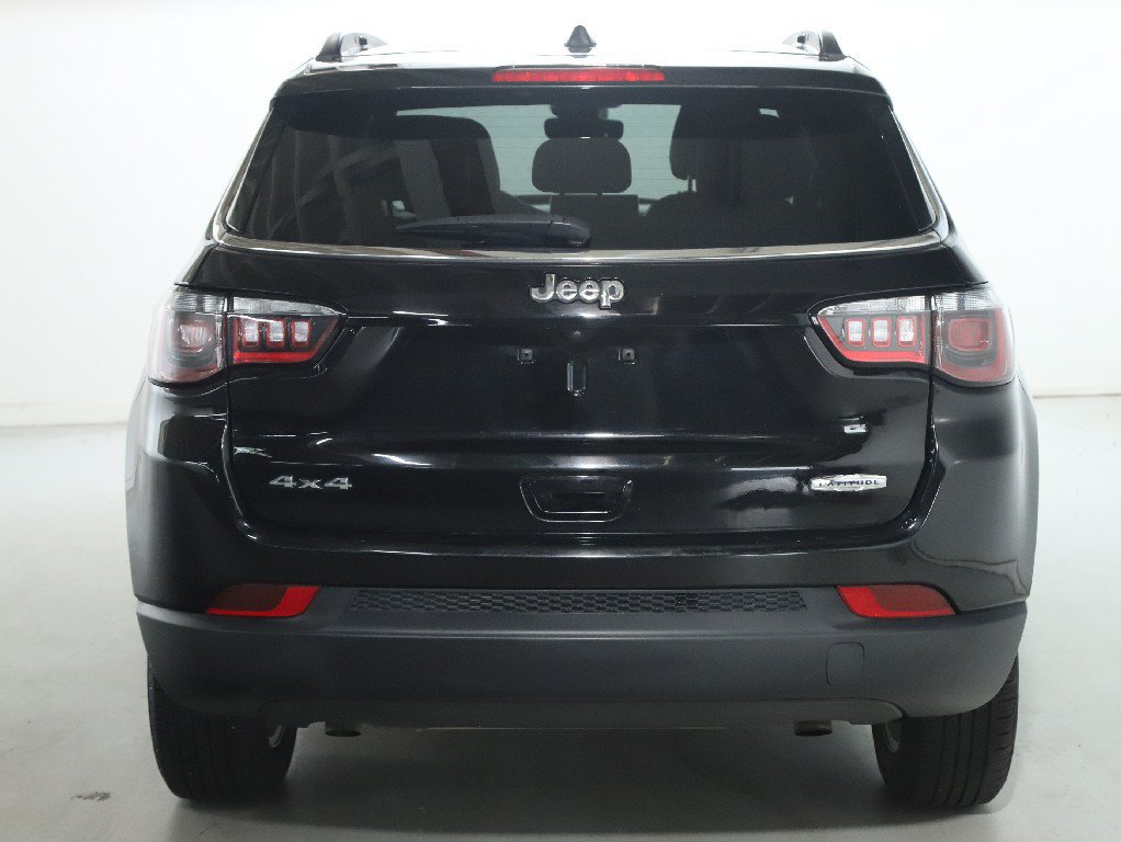 Used 2024 Jeep Compass Latitude AWD/4WD image 43