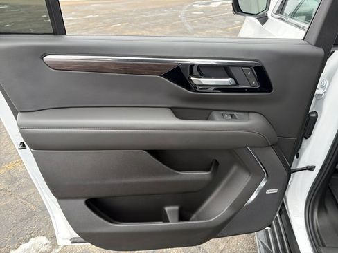 New 2026 Chevrolet Suburban LT w/ Comfort Package image 22