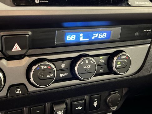 Used 2021 Toyota Tacoma TRD Off-Road w/ Technology Package image 21