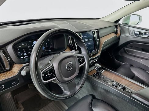 Used 2020 Volvo XC60 T5 Inscription w/ Protection Package Premier image 10