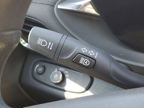 Certified 2025 Buick Envista Sport Touring w/ Convenience II Package FWD image 13