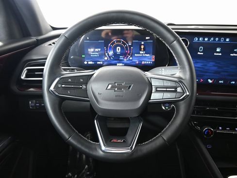 Used 2024 Chevrolet Traverse Z71 image 34