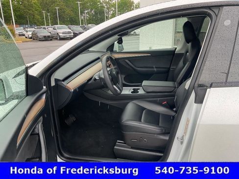 Used 2023 Tesla Model Y Long Range AWD/4WD image 27