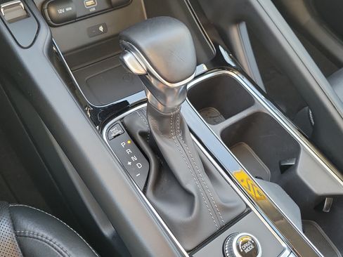 Used 2022 Kia Telluride S FWD image 37
