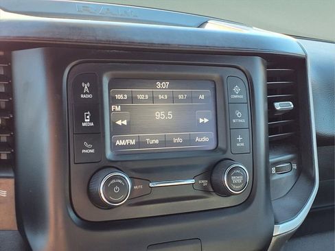 Used 2021 RAM 1500 Big Horn image 14