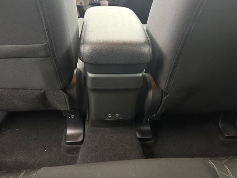 New 2026 Mitsubishi Outlander Sport LE AWD/4WD image 28