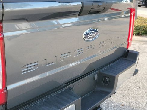Used 2023 Ford F250 XLT image 6