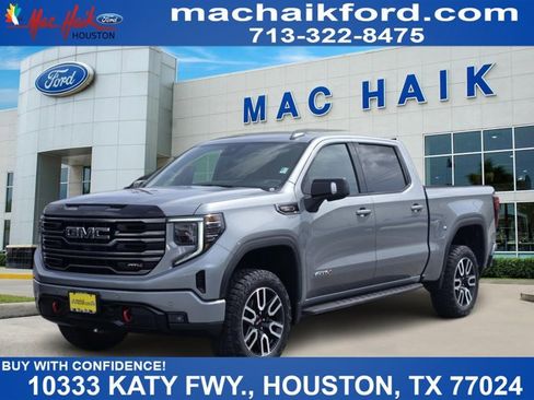 Used 2025 GMC Sierra 1500 AT4 w/ AT4 Premium Package AWD/4WD image 1