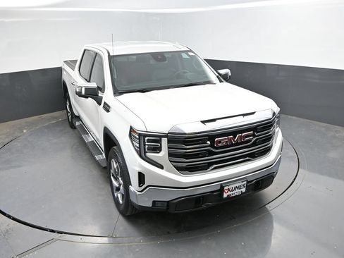 Used 2024 GMC Sierra 1500 SLT w/ SLT Premium Package AWD/4WD image 26