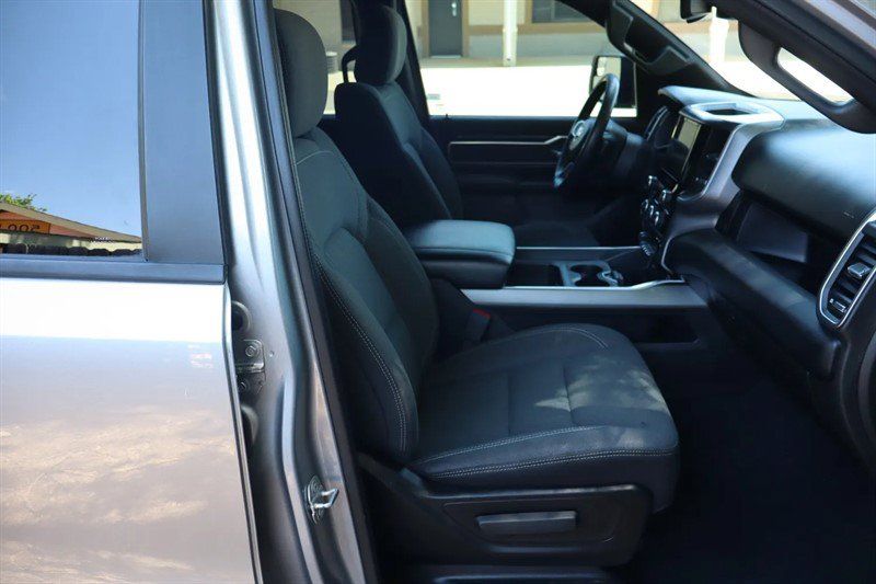 Used 2019 RAM 1500 Big Horn AWD/4WD image 12