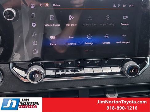 Used 2025 Chevrolet Colorado Trail Boss AWD/4WD image 18