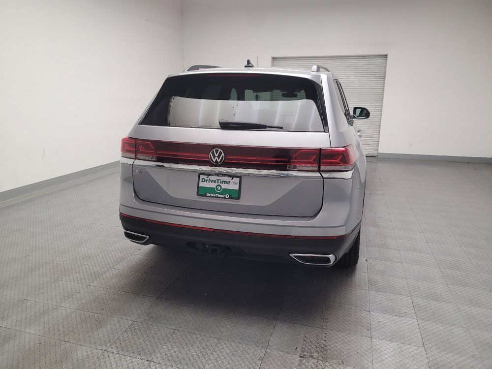 Used 2024 Volkswagen Atlas SE FWD image 7