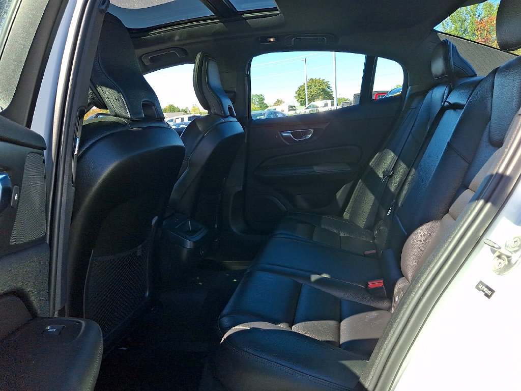 Used 2023 Volvo S60 B5 Plus w/ Climate Package AWD/4WD image 10