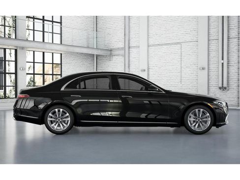 Certified 2023 Mercedes-Benz S 500 4MATIC image 2