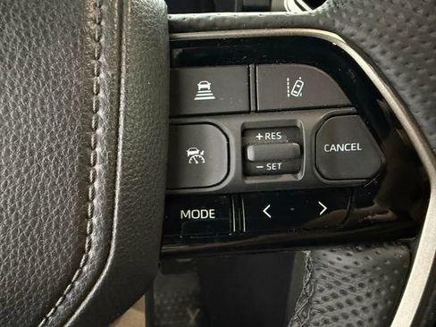 Used 2026 Toyota Tundra Platinum AWD/4WD image 12