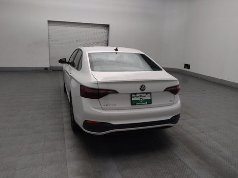 Used 2023 Volkswagen Jetta SE FWD image 6