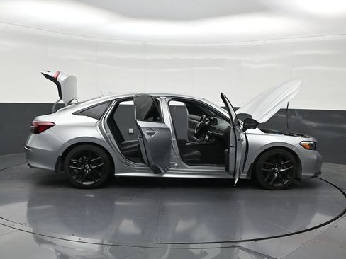Used 2025 Honda Civic Sport image 31