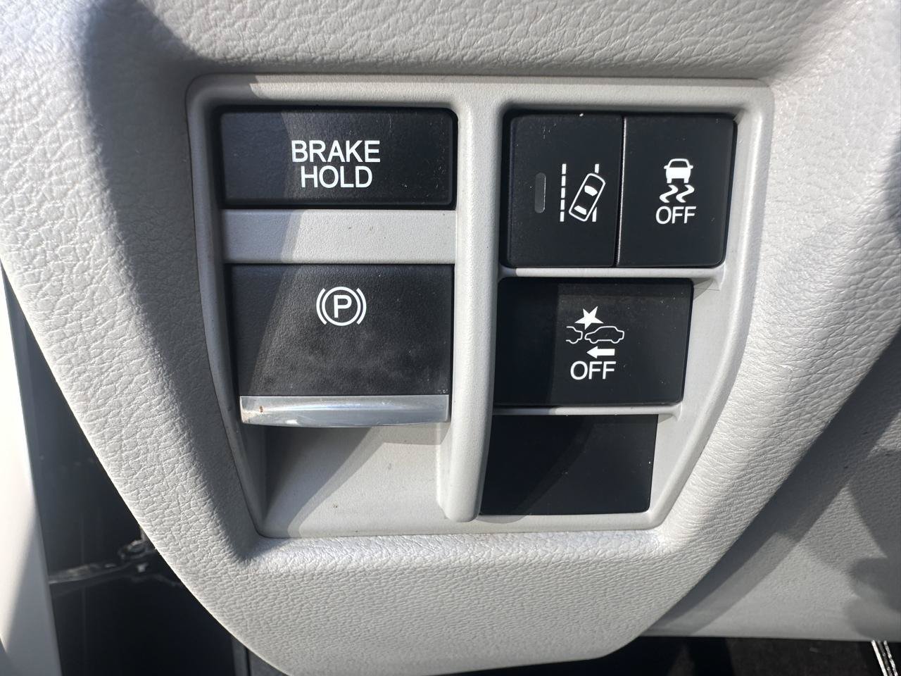 Used 2017 Acura MDX w/ Technology Package AWD/4WD image 29