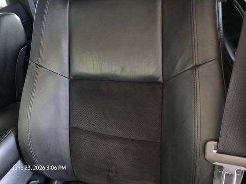 Used 2018 Jeep Grand Cherokee Altitude AWD/4WD image 15