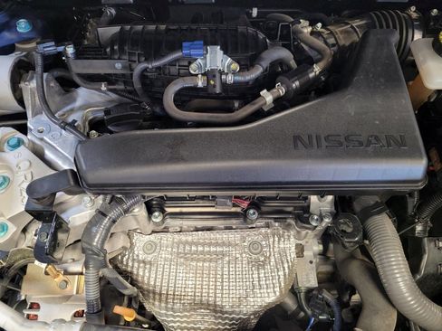 Used 2019 Nissan Rogue SV image 30