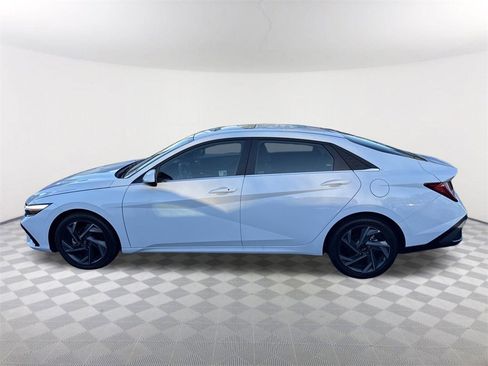 New 2025 Hyundai Elantra SEL w/ Cargo Package image 8